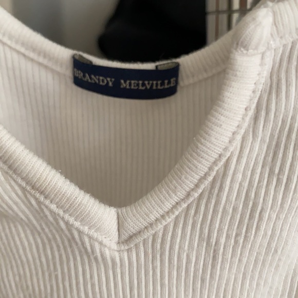 brandy melville tank top - Picture 2 of 3